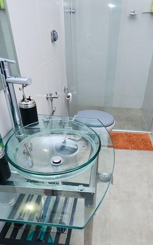 Casa à venda com 550m², 3 quartos e 3 vagas Casa à venda com 550m², 3 quartos e 3 vagasBanheiro da Suíte 1
