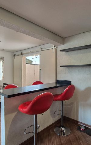 Casa de condomínio à venda com 111m², 3 quartos e 2 vagas Casa de condomínio à venda com 111m², 3 quartos e 2 vagasCozinha - Armários