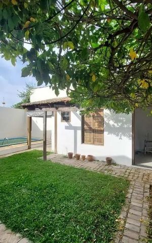 Casa à venda com 140m², 3 quartos e 5 vagas