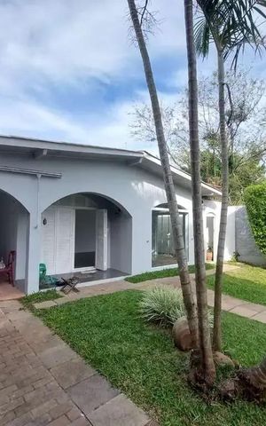 Casa à venda com 140m², 3 quartos e 5 vagas