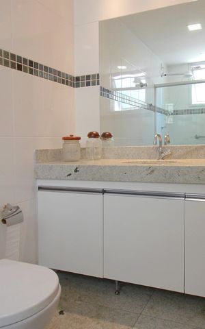 Apartamento para alugar com 165m², 4 quartos e 3 vagasBanheiro da Suíte 1