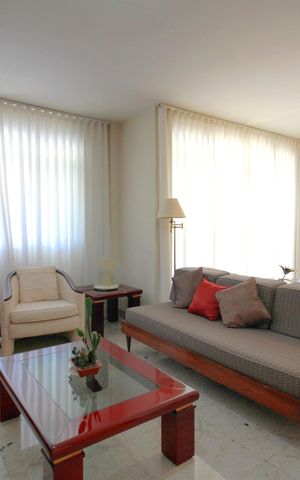 Apartamento para alugar com 165m², 4 quartos e 3 vagasSala