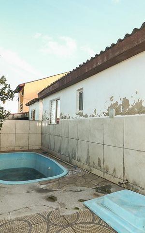 Casa à venda com 65m², 4 quartos e 2 vagasPiscina