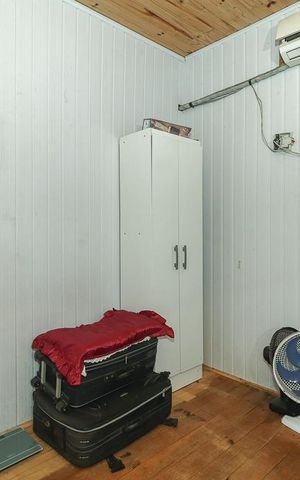 Casa à venda com 65m², 4 quartos e 2 vagasQuarto