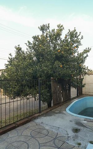 Casa à venda com 65m², 4 quartos e 2 vagasPiscina