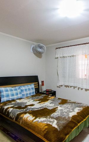 Casa à venda com 300m², 2 quartos e 3 vagas Casa à venda com 300m², 2 quartos e 3 vagasSuíte