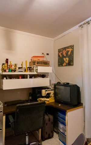 Casa à venda com 300m², 2 quartos e 3 vagas Casa à venda com 300m², 2 quartos e 3 vagasQuarto