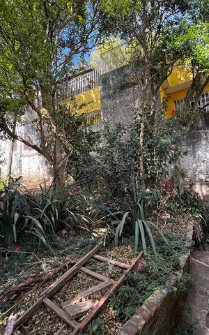 Casa à venda com 327m², 2 quartos e 1 vagaQuintal
