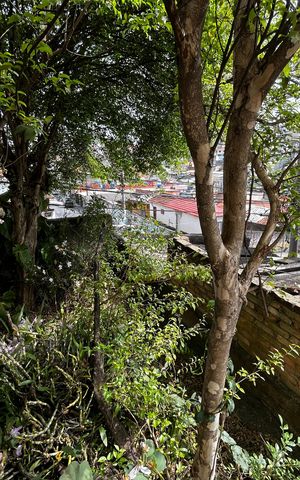 Casa à venda com 327m², 2 quartos e 1 vagaQuintal