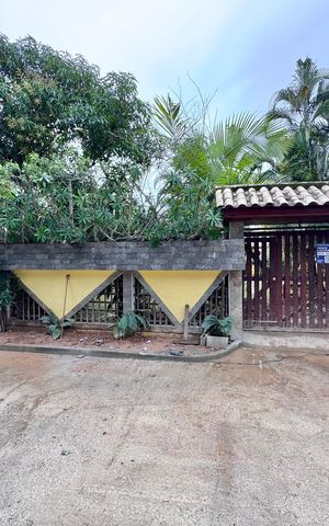 Casa de condomínio à venda com 90m², 2 quartos e 5 vagas Casa de condomínio à venda com 90m², 2 quartos e 5 vagasFachada