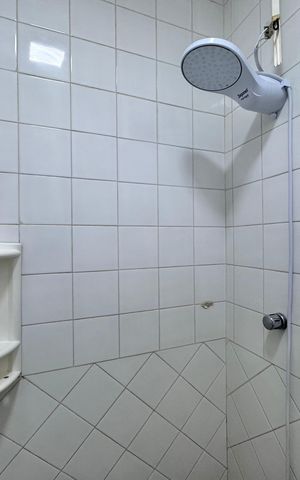 Casa de condomínio à venda com 90m², 2 quartos e 5 vagas Casa de condomínio à venda com 90m², 2 quartos e 5 vagasSuíte 1 - Banheiro