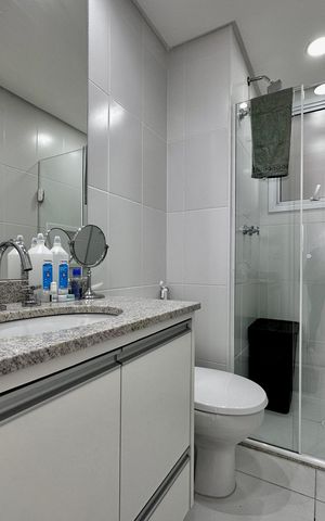 Apartamento à venda com 72m², 3 quartos e 1 vaga Apartamento à venda com 72m², 3 quartos e 1 vagaBanheiro Social