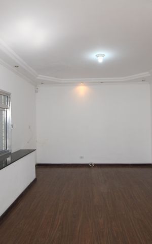 Casa para alugar com 176m², 4 quartos e 3 vagasSala