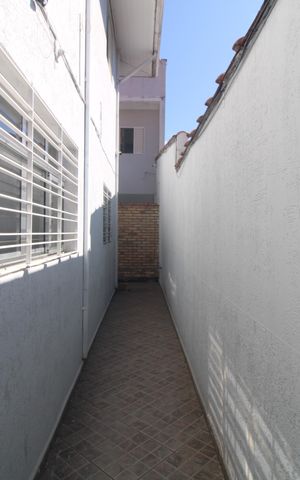 Casa para alugar com 176m², 4 quartos e 3 vagasCorredor