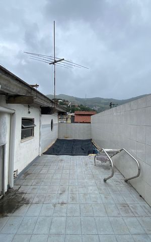 Casa à venda com 175m², 5 quartos e 2 vagas Casa à venda com 175m², 5 quartos e 2 vagasÁrea Externa