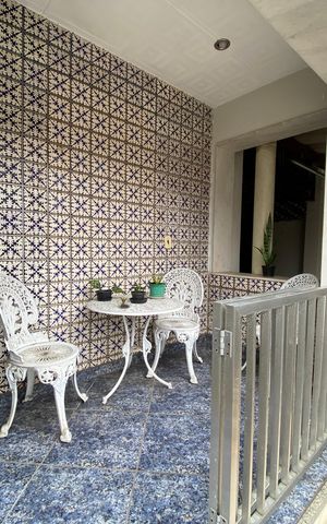 Casa à venda com 175m², 5 quartos e 2 vagas Casa à venda com 175m², 5 quartos e 2 vagasÁrea Externa