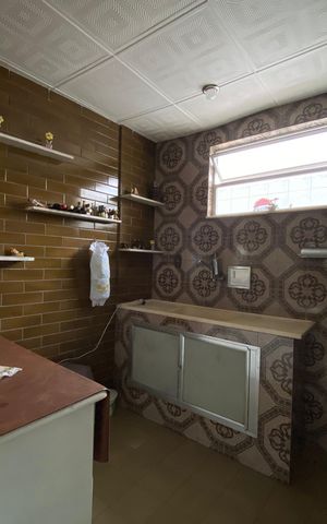 Casa à venda com 175m², 5 quartos e 2 vagas Casa à venda com 175m², 5 quartos e 2 vagasEspaço de Festas