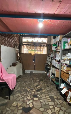 Casa à venda com 175m², 5 quartos e 2 vagas Casa à venda com 175m², 5 quartos e 2 vagasDepósito