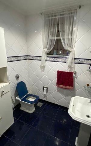 Casa à venda com 175m², 5 quartos e 2 vagas Casa à venda com 175m², 5 quartos e 2 vagasBanheiro