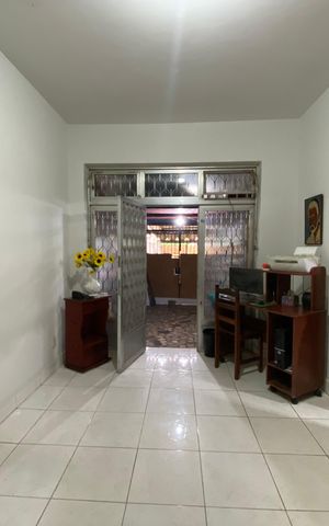 Casa à venda com 175m², 5 quartos e 2 vagas Casa à venda com 175m², 5 quartos e 2 vagasSala 2