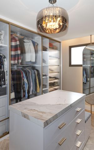 Casa à venda com 600m², 4 quartos e 4 vagasCloset da suíte 4