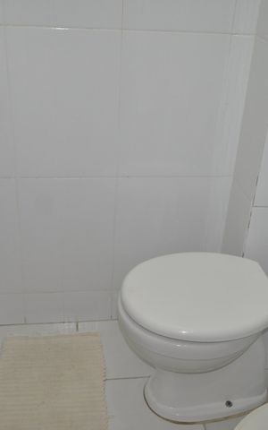 Apartamento à venda com 75m², 2 quartos e 2 vagasBanheiro 1