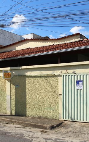 Casa à venda com 130m², 3 quartos e 2 vagasFachada