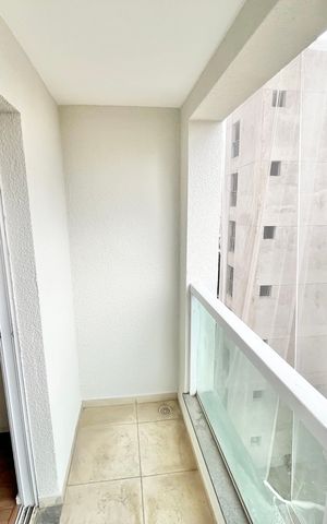 Apartamento para alugar com 74m², 2 quartos e 2 vagas Apartamento para alugar com 74m², 2 quartos e 2 vagasVaranda da suíte 2