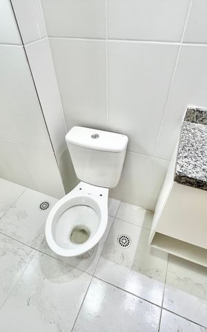 Apartamento para alugar com 74m², 2 quartos e 2 vagas Apartamento para alugar com 74m², 2 quartos e 2 vagasBanheiro da suíte 2