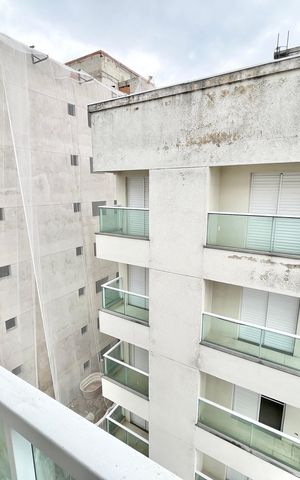Apartamento para alugar com 74m², 2 quartos e 2 vagas Apartamento para alugar com 74m², 2 quartos e 2 vagasVaranda da suíte 2