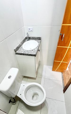 Apartamento para alugar com 74m², 2 quartos e 2 vagas Apartamento para alugar com 74m², 2 quartos e 2 vagasBanheiro da suíte
