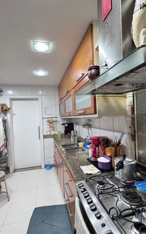 Apartamento à venda com 400m², 5 quartos e 4 vagas Apartamento à venda com 400m², 5 quartos e 4 vagasCozinha