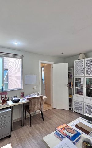 Apartamento à venda com 400m², 5 quartos e 4 vagas Apartamento à venda com 400m², 5 quartos e 4 vagasSuíte 3