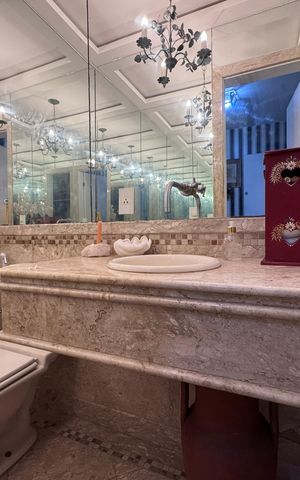 Apartamento à venda com 400m², 5 quartos e 4 vagas Apartamento à venda com 400m², 5 quartos e 4 vagasLavabo da Sala