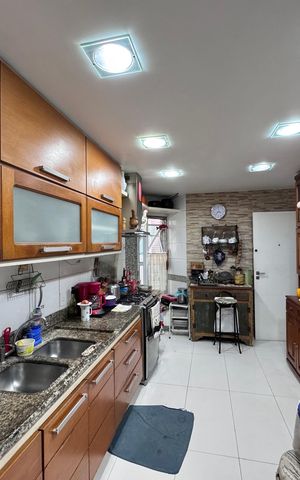 Apartamento à venda com 400m², 5 quartos e 4 vagas Apartamento à venda com 400m², 5 quartos e 4 vagasCozinha