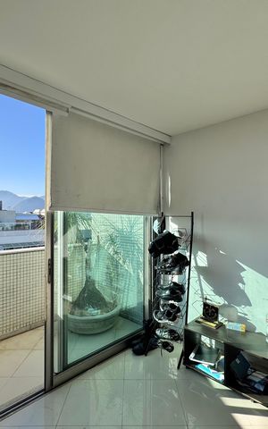 Apartamento à venda com 400m², 5 quartos e 4 vagas Apartamento à venda com 400m², 5 quartos e 4 vagasVaranda da Suíte 4