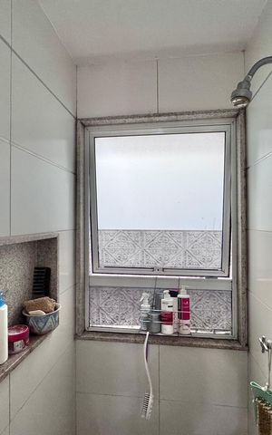 Apartamento à venda com 400m², 5 quartos e 4 vagas Apartamento à venda com 400m², 5 quartos e 4 vagasBanheiro da Suíte 2