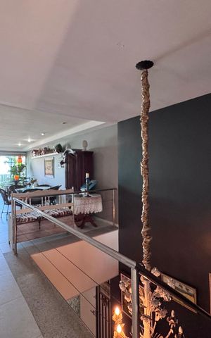 Apartamento à venda com 400m², 5 quartos e 4 vagas Apartamento à venda com 400m², 5 quartos e 4 vagasCorredor