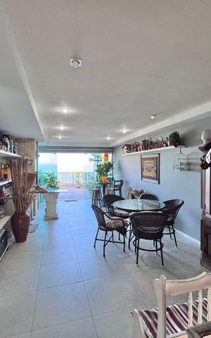 Apartamento à venda com 400m², 5 quartos e 4 vagas Apartamento à venda com 400m², 5 quartos e 4 vagasÁrea comum - Salão gourmet