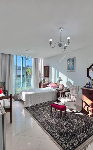 Apartamento à venda com 400m², 5 quartos e 4 vagas Apartamento à venda com 400m², 5 quartos e 4 vagasSuíte 2