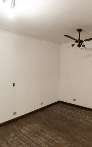 Casa à venda com 265m², 4 quartos e 3 vagas Casa à venda com 265m², 4 quartos e 3 vagasSuíte 2