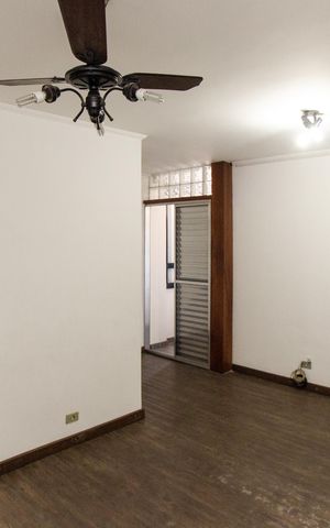 Casa à venda com 265m², 4 quartos e 3 vagas Casa à venda com 265m², 4 quartos e 3 vagasSuíte 2