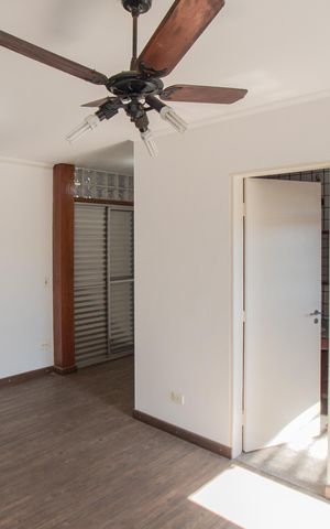 Casa à venda com 265m², 4 quartos e 3 vagas Casa à venda com 265m², 4 quartos e 3 vagasSuíte 1