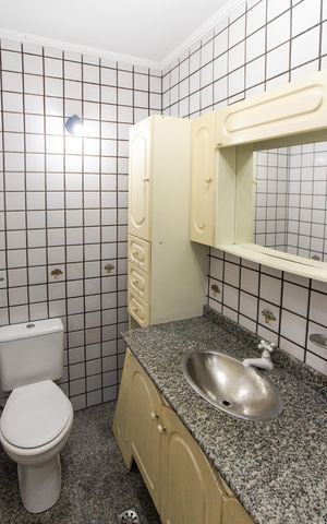 Casa à venda com 265m², 4 quartos e 3 vagas Casa à venda com 265m², 4 quartos e 3 vagasBanheiro da Suíte 2