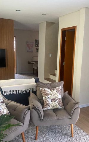 Casa à venda com 400m², 5 quartos e 6 vagas Casa à venda com 400m², 5 quartos e 6 vagasSala Casa 1
