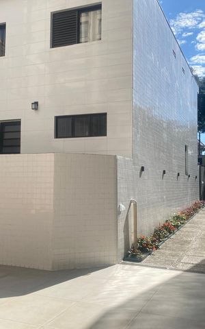 Casa à venda com 400m², 5 quartos e 6 vagas Casa à venda com 400m², 5 quartos e 6 vagasÁrea externa Casa 1