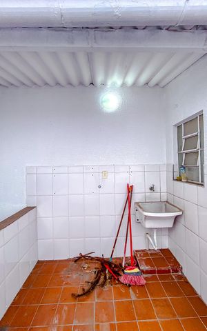 Casa à venda com 127m², 3 quartos e sem vagaÁrea externa
