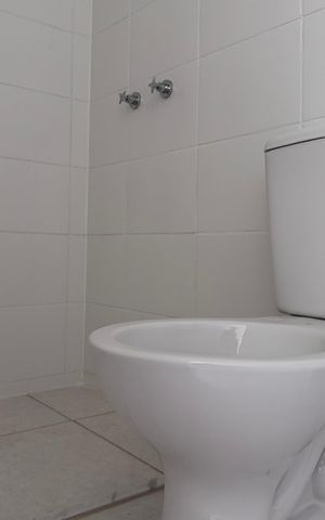 Apartamento à venda com 60m², 3 quartos e 1 vaga Apartamento à venda com 60m², 3 quartos e 1 vagaBanheiro da Suíte