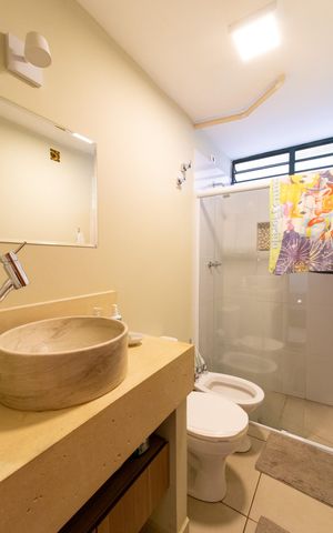 Casa à venda com 280m², 3 quartos e 4 vagas Casa à venda com 280m², 3 quartos e 4 vagasBanheiro Suíte 3