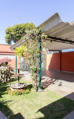 Casa à venda com 280m², 3 quartos e 4 vagas Casa à venda com 280m², 3 quartos e 4 vagasÁrea comum